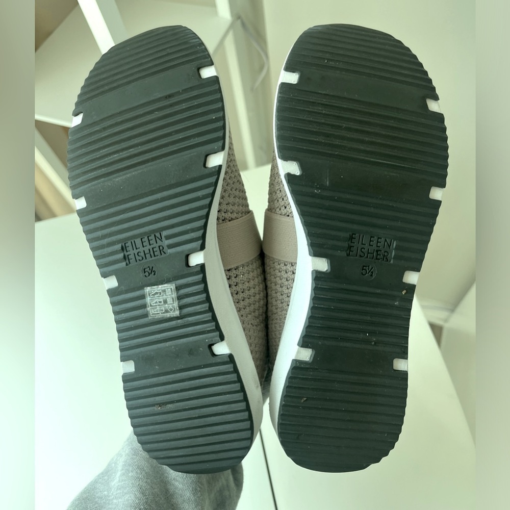 Eileen Fisher Zing sustainable stretch knit sneaker - Picture 7 of 9